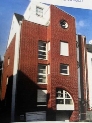 4-Zimmer Maisonette-Wohnung mit Balkon in Mönchengladbach-Rheydt