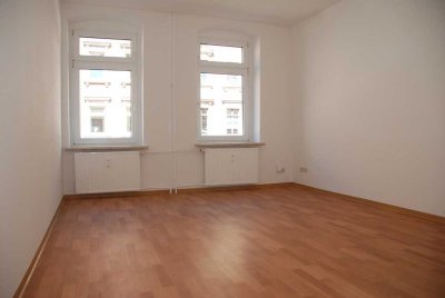 3-Raum-Altbauwohnung im Erdgeschoss