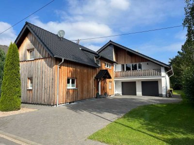 Großes Haus mit 2 Wohnungen und Top Ausstattung
