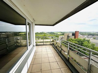 Lichtdurchflutete 3,5 Balkonwohnung + TG + ggf. offen Küche in guter Lage mit tollem Blick ins Grüne