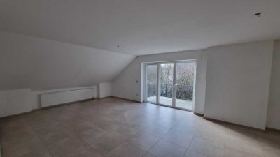 Gesucht wird ein Pärchen für diese Charmante 2,5 Zimmer-Wohnung inmitten einer grünen Oase