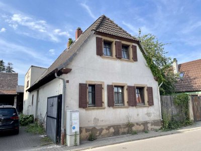 Sanierungsbedürftiger Hof unter Baulandpreis zu verkaufen!