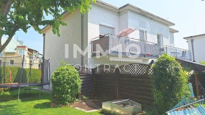 Doppelhaushälfte mit Eigengarten am Ende einer Sackgasse in Ennsdorf, unterkellert mit Wärmepumpe, solar und Wohnraumlüftung