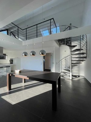 Moderne 3 - Zimmer Maisonette Wohnung mit Loggia in Dürwiß inkl. Einbauküche