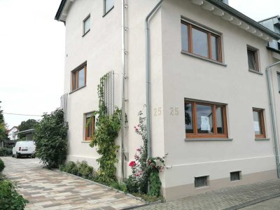 exklusive 2-Zimmer-Erdgeschosswohnung mit gehobener Innenausstattung in Sandhausen