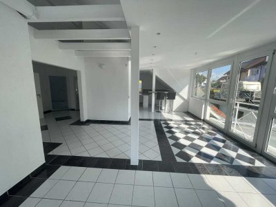 Helle, großzügige und ruhige Wohnung
