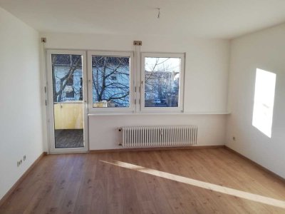 Schöne, sehr gut geschnittene 2-Zimmer Wohnung inkl. Küche in Freiburg-Hochdorf