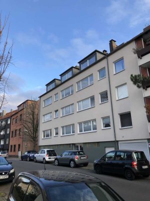Schöne renovierte 3 Zimmerwohnung in guter Lage von Essen Bergerhausen mit EBK