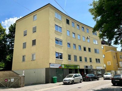 Haydnstraße: Vermietete 4-Zimmer-Anlegerwohnung mit Balkon in bester Lage Salzburgs - Nähe WIFI/WKO