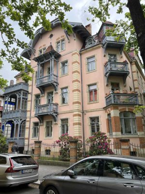 Stilvolle 4-Zimmer-EG-Wohnung mit EBK in Dresden