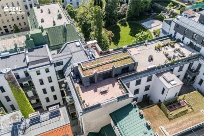 Luxuriöser DG-Wohntraum: 216 m², 3 Zimmer, Balkon &amp; 2 Terrassen