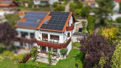 Wohnen mit Weitblick: Doppelhaushälfte in traumhafter Hanglage von Simmozheim