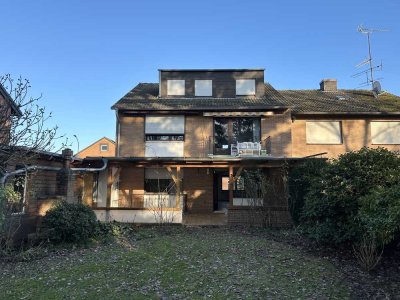 Zweifamilienhaus mit Ausbaupotential in Bergheim - Niederaußem