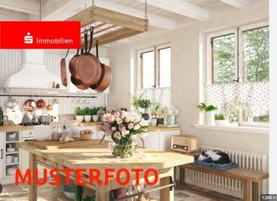 DENKMALGESCHÜTZTES LIEBHABEROBJEKT IN DER ZWANGSVERSTEIGERUNG!