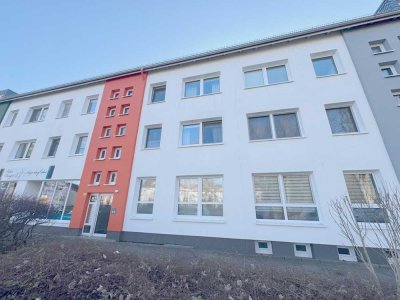 Helle Drei-Zimmer-Wohnung mit Balkon in ruhiger Lage nahe Waller Park