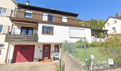 Wohnhaus mit Garage zum Erwerb in der Zwangsversteigerung !