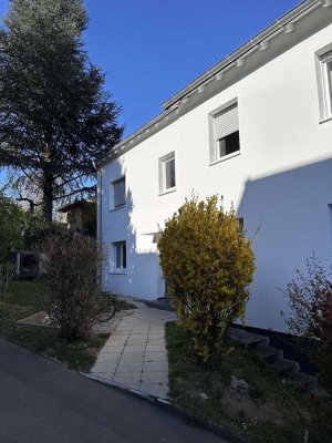 1-Zimmer-Wohnung mit großer Terrasse in Esslingen – Erstbezug nach Komplettsanierung!