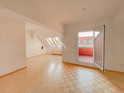 AUßERGEWÖHNLICHE DACHGESCHOSSWOHNUNG  MIT TERRASSE IN GEPFLEGTEM ALTBAU IM FLORAKIEZ! PROVISIONSFREI