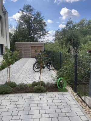 Wohnen am Pfingstberg: Geschmackvolle 2-Zimmer-Erdgeschosswohnung mit geh. Innenausstattung