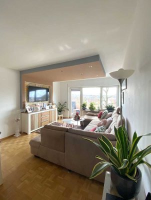 Helle 4-Zimmer-Wohnung mit Südbalkon in attraktiver Lage
