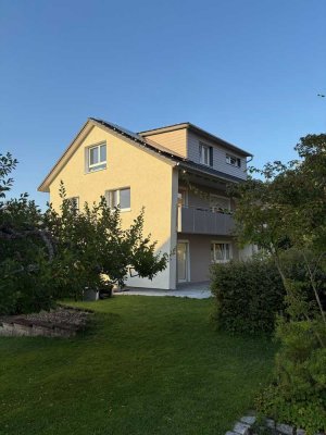 Erstbezug nach Dachausbau 2,5-Zimmer-Dachgeschosswohnung mit Einbauküche in Sulgen