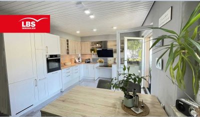 Attraktive Maisonette Wohnung mit Loggia und Garage