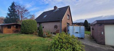 Einfamilienhaus mit Garage in Groß Grönau (Zeitmietvertrag bis 30.06.2028)