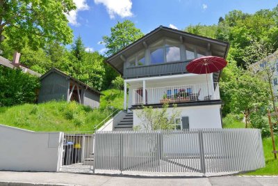 GELB IMMOBILIEN - Exzellent saniertes 1930er Jahre Haus mit  hochklassiger Ästhetik & See-Terrasse