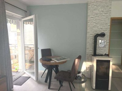 Modernisiert 2 ZKB mit Balkon und vielen Extras
