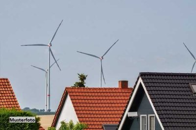 Wohnhaus mit Garagen + provisionsfrei