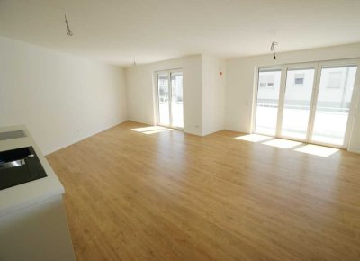 NEUWERTIGE&SEHR GROSSZÜGIGE 2-ZI-WOHNUNG MIT EBK UND SEPARATEM ZUGANG