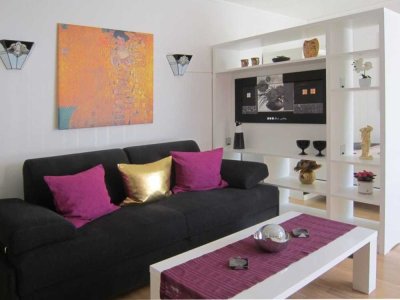 Freundliche und modernisierte 1-Zimmer-Wohnung mit Balkon und Einbauküche in Lörrach