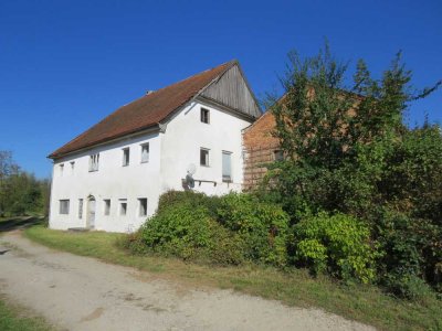 Dreiseithofstelle in ruhiger und sonniger Weilerlage mit Ausblick Nähe Bad Birnbach