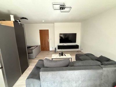 Geräumige  1 Zimmer Wohnung Wiesbaden-Biebrich mit Außenstellplatz.