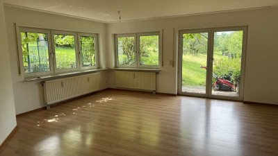 Klassische 90er Jahre 5-Zi-Whg. im Grünen