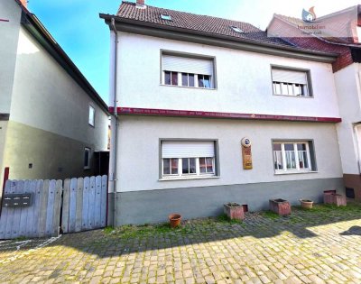 Saniertes 3 Familienhaus in der wunderschönen Altstadt von Hanau Steinheim