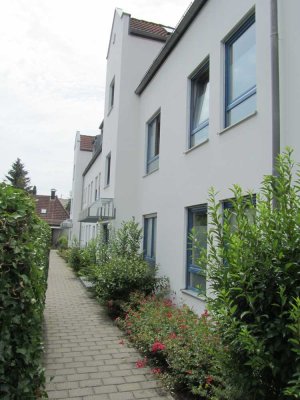 Freie -/ moderne 1 ZKnB-Wohnung mit gehobener Innenausstattung in Augsburg- Hochzoll