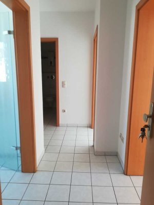 Renovierte, helle  3,5-Zimmer-Wohnung