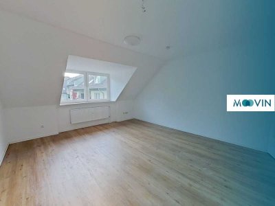 *FRISCH RENOVIERT* Moderne 3-Zimmer-Dachgeschosswohnung mit Wannenbad
