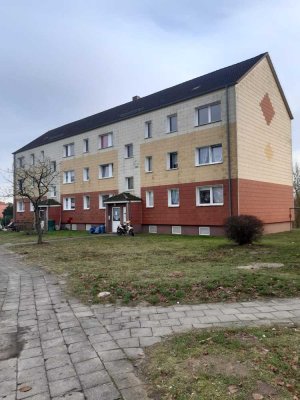 Schöne 4-Zimmer Wohnung in Bad Sülze zu vermieten!