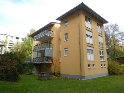Zweiraumwognungmit Balkon, Fahrstuhl, Tiefgarage