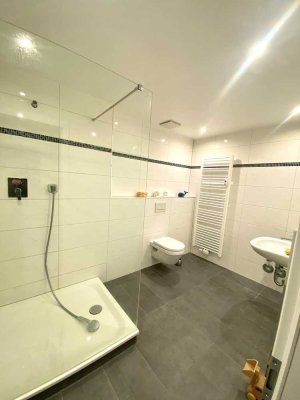 Schöne, helle und gepflegte 1,5 ZKB-DG-Wohnung in 68775 Ketsch zu verkaufen! (Kap-Anl. möglich!)