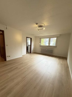 Renovierte 2 Zimmer Wohnung nähe Uni und Hauptbahnhof