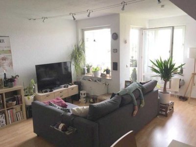 Sehr schöne, helle 2 Zi - mit EBK, AA und Balkon  in Mainz -Oberstadt