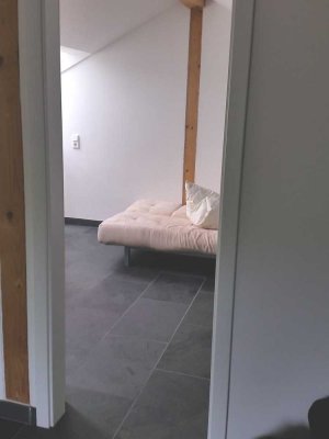 8-Zimmer Doppelhaushälfte mit Garage in Starnberg-Leutstetten zu vermieten