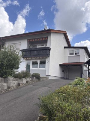 Wohl gepflegte Doppelhaushälfte in sonnigem Wohngebiet von Adelsheim