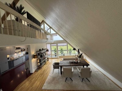 Stilvolle, geräumige und modernisierte 3-Zimmer-Penthouse-Wohnung mit Dachgarten!