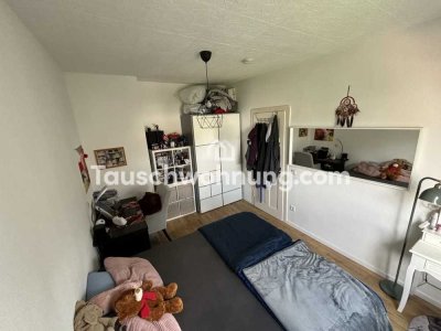 Tauschwohnung: DD-Striesen: Charmante Altbau Wohnung in ruhiger Nebenstraße