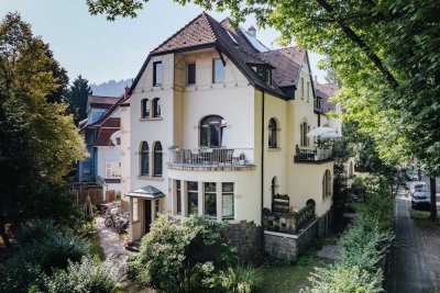 Jugendstil-Mehrfamilienhaus im Holbeinviertel