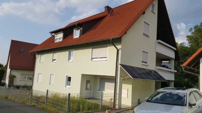 Freundliche 5,5-Zimmer-Wohnung mit EBK in einem Ortsteil von Eggolsheim